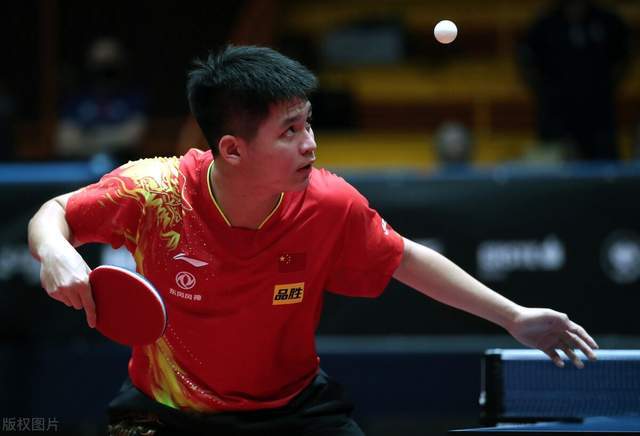 广岛三箭官方：主帅斯基伯将在赛季结束后离任