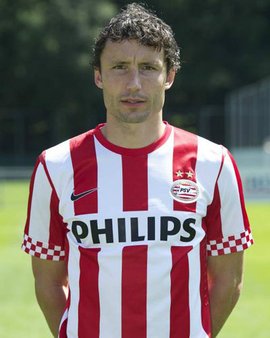 阿隆索帅位告急！皇马提前找好3位备胎：两位名帅+1名少帅