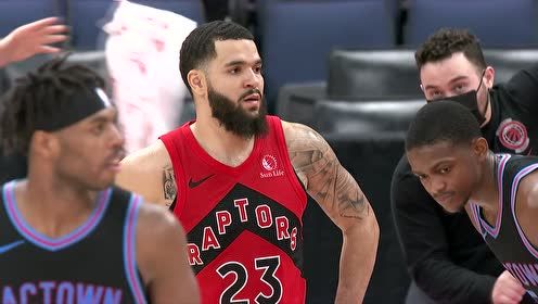 反对家暴，克雷莫内塞球衣背后印的是与球员关系密切女性名字