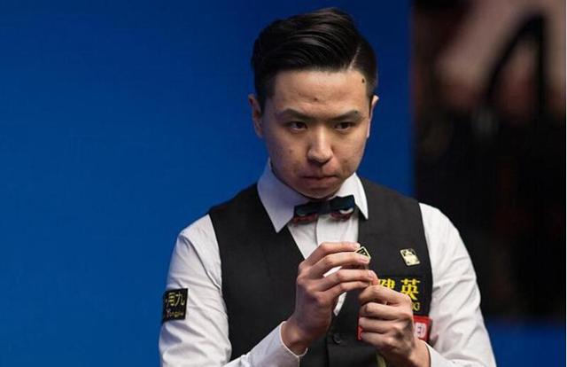 本赛季浓眉打至少30分钟的比赛，独行侠胜率达到5成